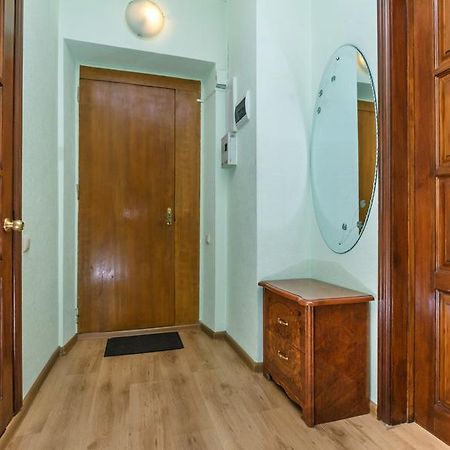 Two Bedroom Apartment On Liuteranska Street Kiev Exterior foto