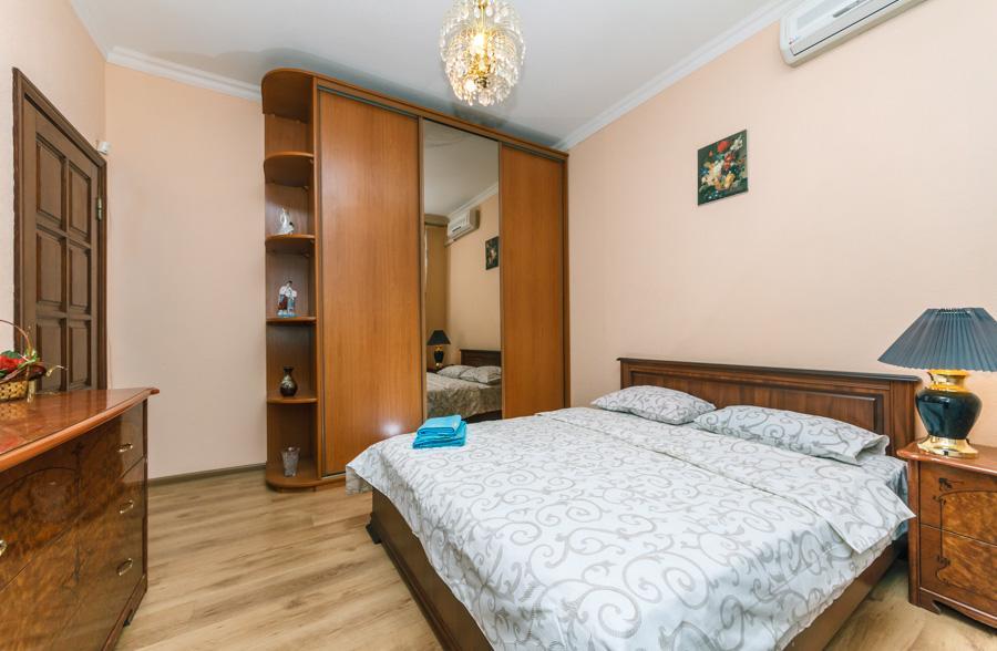 Two Bedroom Apartment On Liuteranska Street Kiev Exterior foto